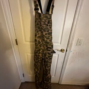 Burton camouflage snow bib